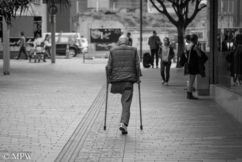Auckland City street photo, Queent St, black and white
